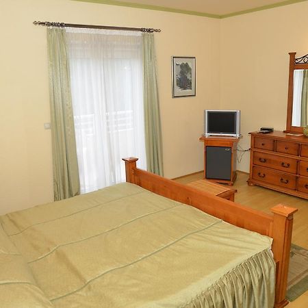 Hotel Venezia Imotski Luaran gambar