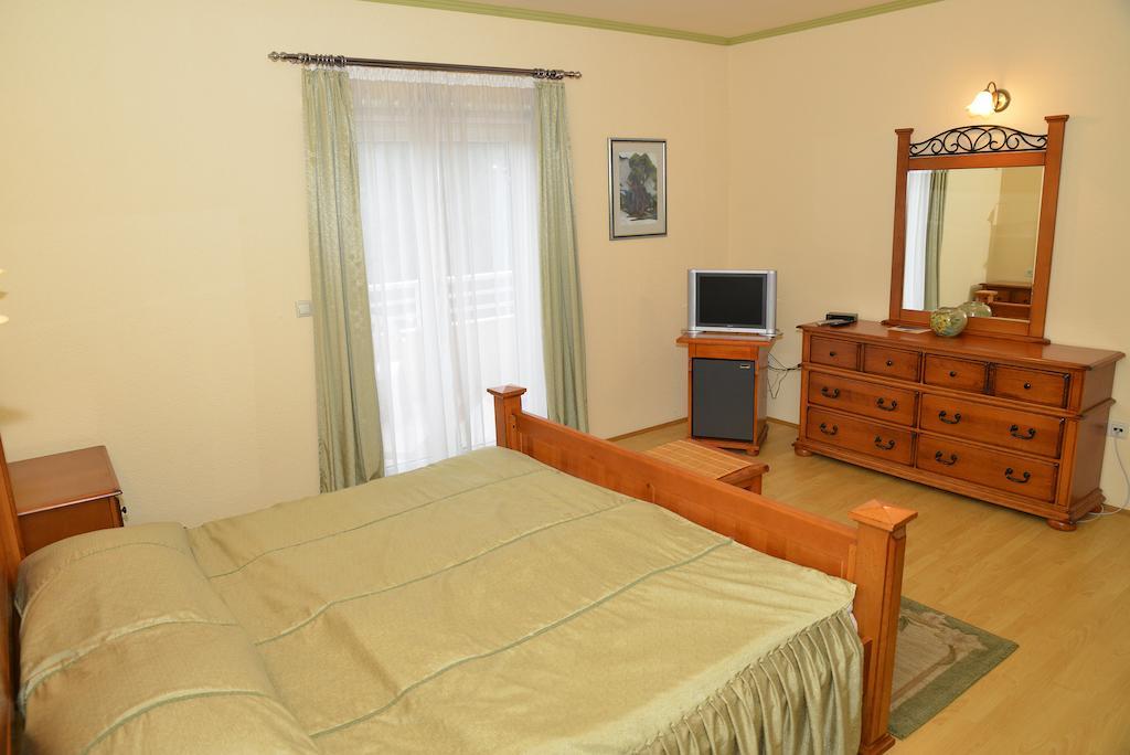 Hotel Venezia Imotski Luaran gambar